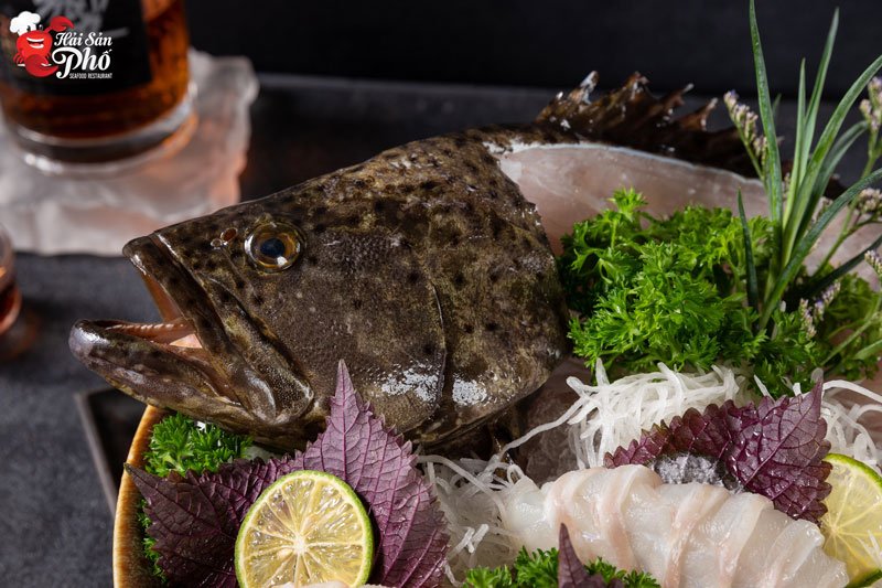 Sashimi cá song bắt mắt, độc đáo khi thưởng thức.