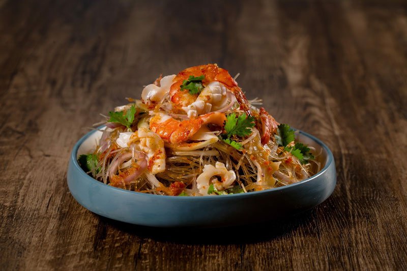 Nộm miến kiểu Thái bắt mắt, mang mùi vị độc đáo, ấn tượng