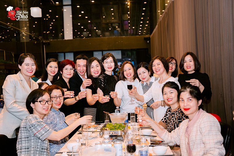 Tiệc công ty hoàn hảo với Hải Sản Phố