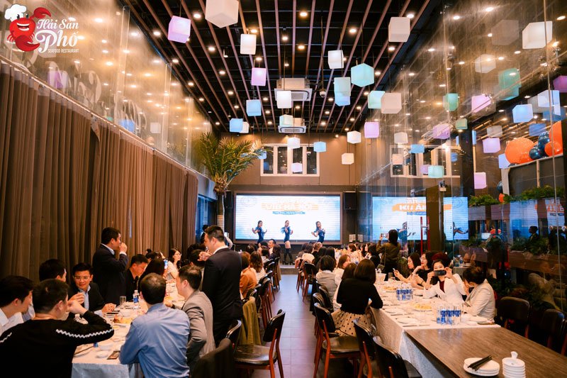 Quy trình tổ chức chuyên nghiệp tạo nên những bữa tiệc hoàn hảo tại Hải Sản Phố.