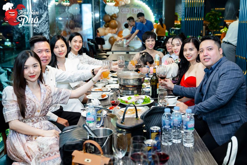 Hải Sản Phố với sự bùng nổ của thiết kế đẹp mắt, rộng rãi và sức chứa “khủng”