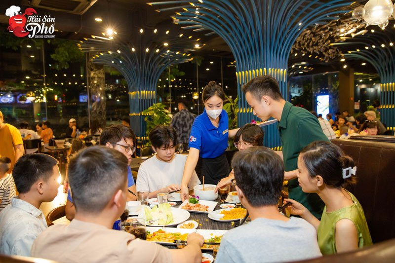 Thực đơn hải sản loại 1 tươi ngon, độc đáo cũng là điểm nhấn của nhà hàng.