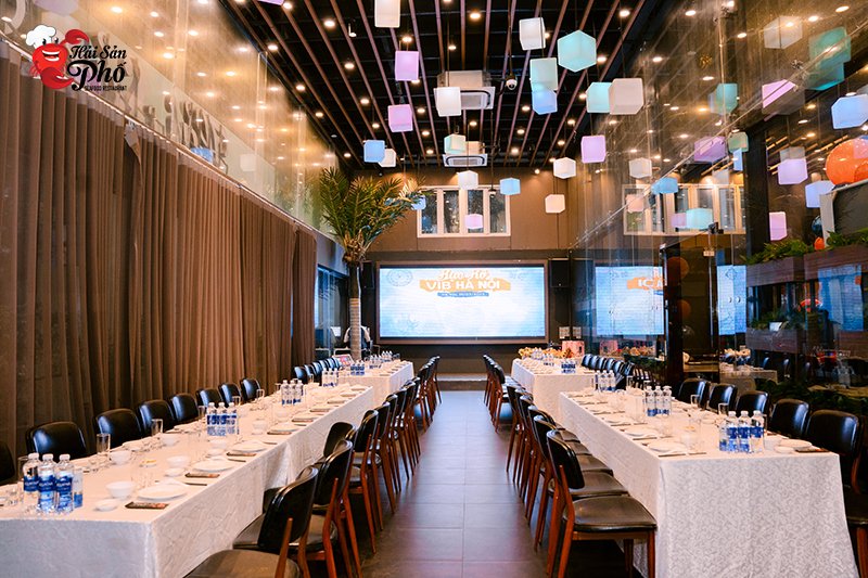 Không gian kín sang trọng và ấm cúng 