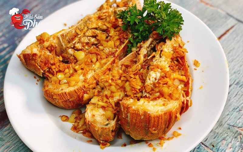 Tôm mũ ni cháy tỏi cay nồng và giòn tan