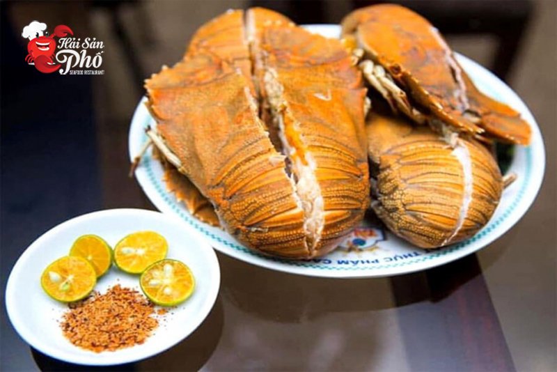 Tôm mũ ni hấp dừa thơm ngon với hương vị ngọt thanh