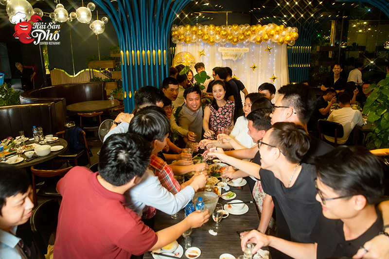 Hải Sản Phố - đơn vị tổ chức tiệc cuối năm công ty uy tín