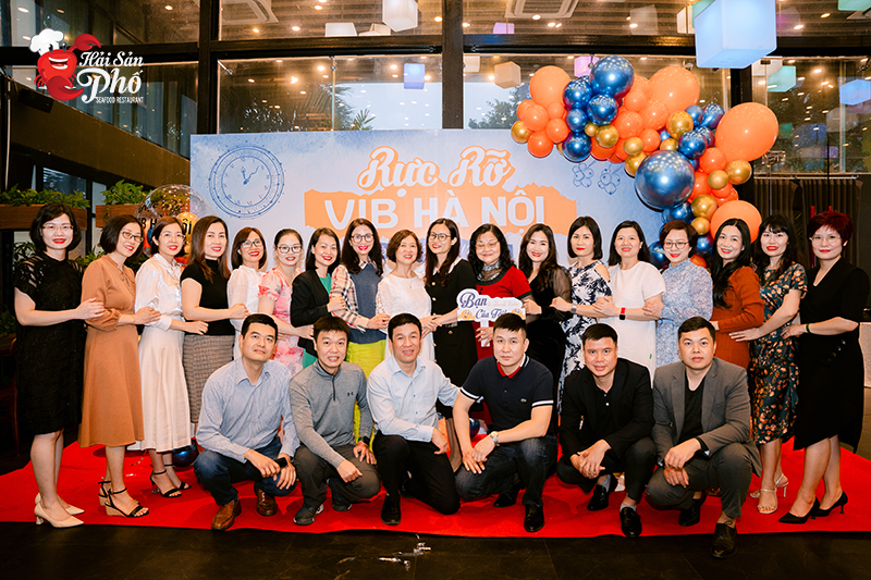 Bữa tiệc “Rực rỡ VIB Hà Nội” tổ chức tại Hải Sản Phố