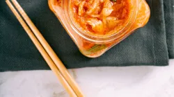 Kim chi tự làm tại nhà: 5 công thức dễ làm, chua cay giòn ngon