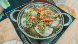 Lẩu cá viên nấu sấu chua thanh chuẩn vị Hà Nội tại nhà