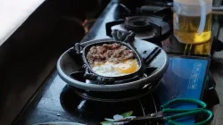 Trứng chiên ngon: 3 cách làm hấp dẫn, dễ nấu cho bữa cơm nhà