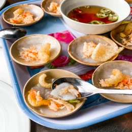 Bánh bèo chén Huế