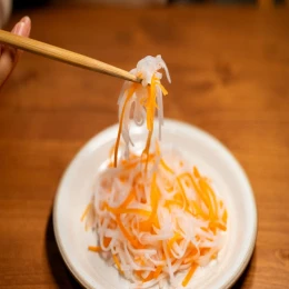 Đồ chua cà rốt củ cải