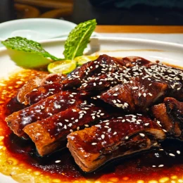 Công thức và cách làm món sườn non rim mặn ngọt