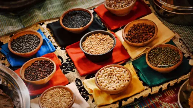Chất xơ l&agrave; g&igrave;? Lợi &iacute;ch, nguồn thực phẩm v&agrave; lưu &yacute; khi ăn chất xơ