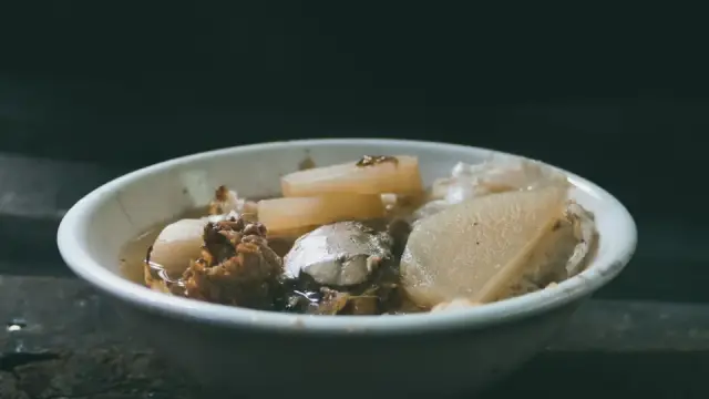 M&oacute;n canh b&igrave;nh d&acirc;n: 5 c&ocirc;ng thức rẻ m&agrave; ngon, cả nh&agrave; ăn hết nồi cơm