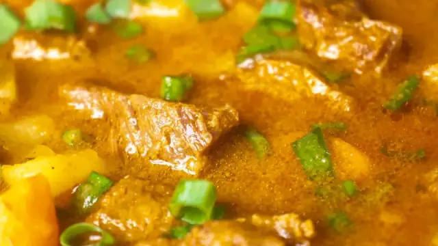 Thực đơn cuối năm se lạnh 4 m&oacute;n ấm l&ograve;ng: s&uacute;p b&iacute;, g&agrave; hầm, b&ograve; kho
