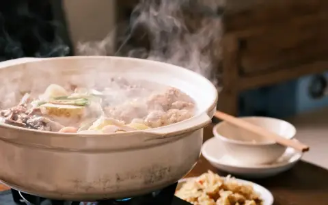 9 Buk - Hoàng Quốc Việt