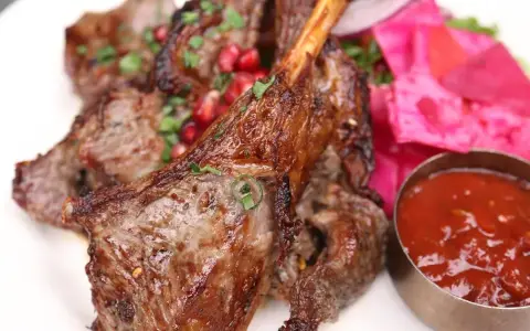 Huyen Thu Winecellar & Steakhouse - Tôn Thất Thuyết