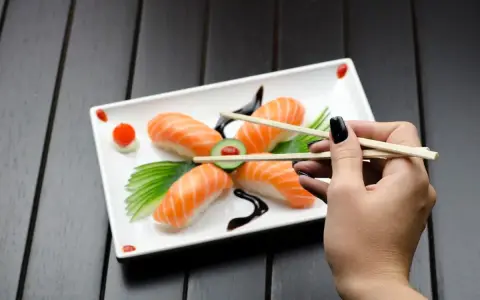 Trạm Sushi - Trấn Vũ