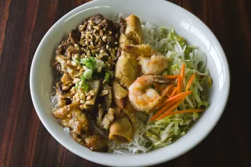 Bún thịt nướng