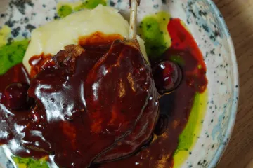 Vịt confit khoai tây nghiền