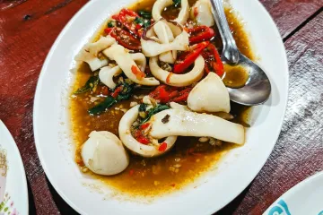 Mực xào ớt đỏ