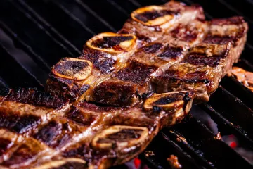 Sườn bò nướng xèo xèo