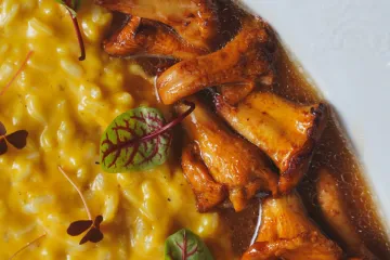 Risotto nghệ tây nấm mỡ gà