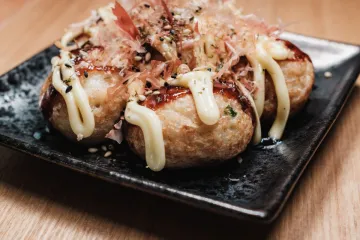 Takoyaki cá bào và sốt mayo