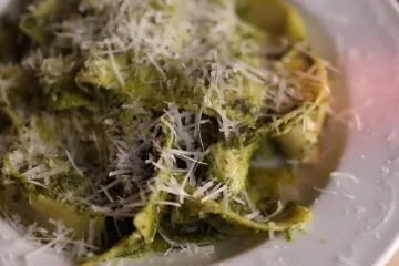 Mì Ý sốt pesto