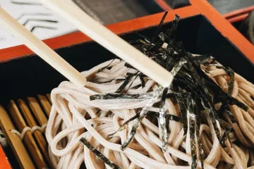 Mì soba rong biển