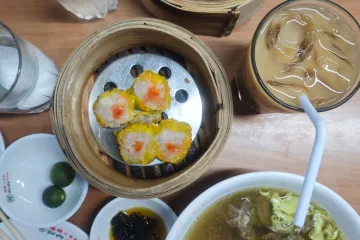 Mâm dim sum có xíu mại