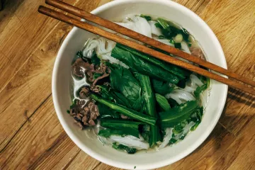 Phở bò rau thơm