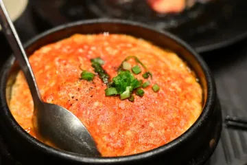 Canh kim chi nồi đá