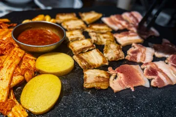 Ba chỉ nướng kim chi khoai tây