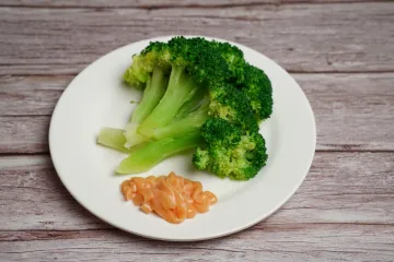 Bông cải xanh hấp rưới sốt