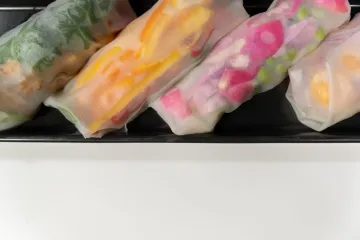 Cuốn rau củ tươi bánh tráng