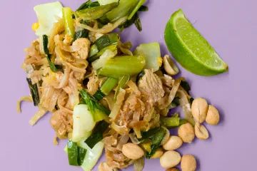 Pad Thai chanh đậu phộng