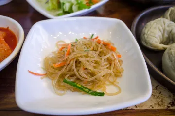 Miến trộn rau củ