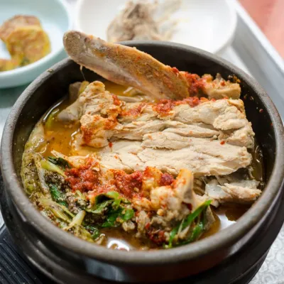 Canh sườn nấu khế