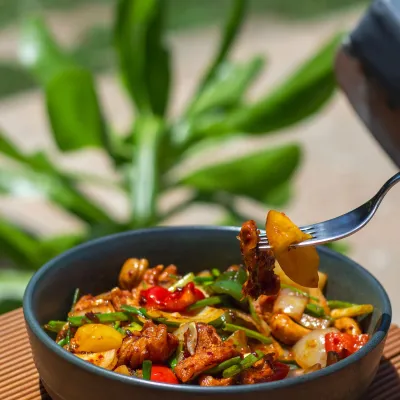 Rau củ ngũ sắc xào hạt điều