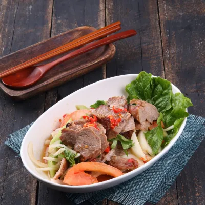 Gỏi bò kiểu Thái