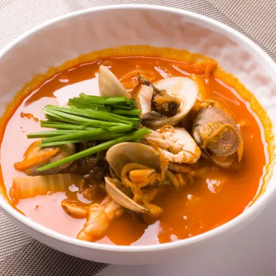 Canh bầu nấu nghêu