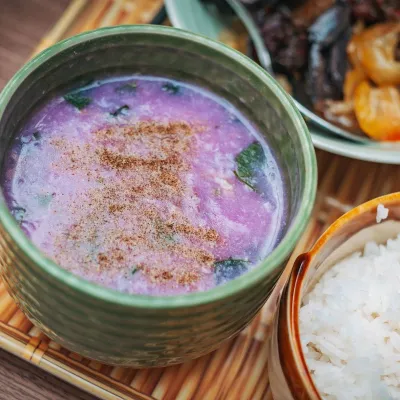 Canh khoai mỡ nấu sườn