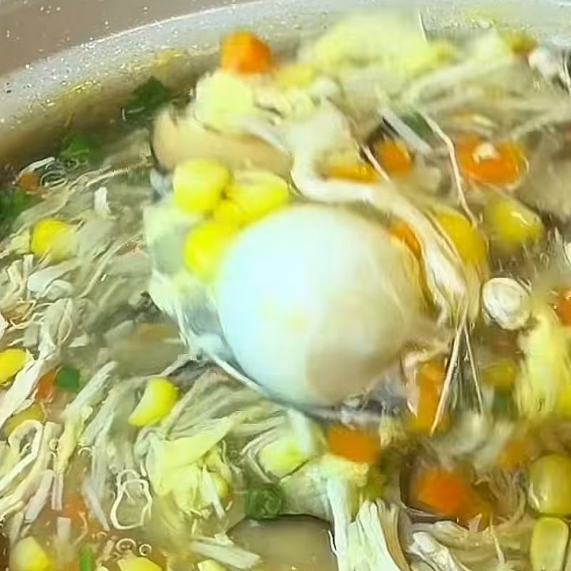 s&uacute;p g&agrave; ng&ocirc; nấm tạo v&acirc;n trứng